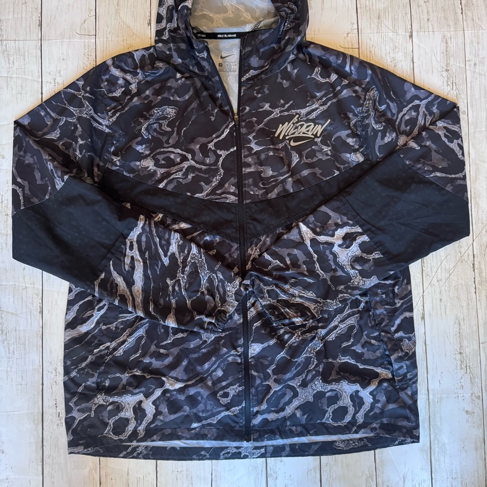 SOLD Nike Running Wild Run Hooded Jacket Gray Camo Zip Athletic Women M EUC